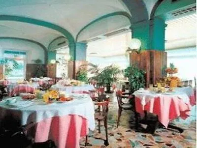 Auto Park Hotel Florença 3*,